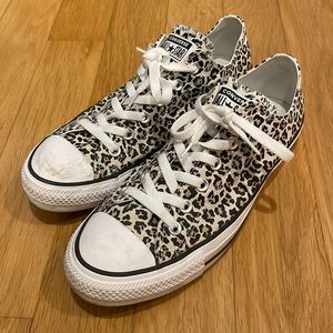 Leopard Converse